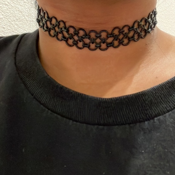 Forever 21 choker - Picture 2 of 3